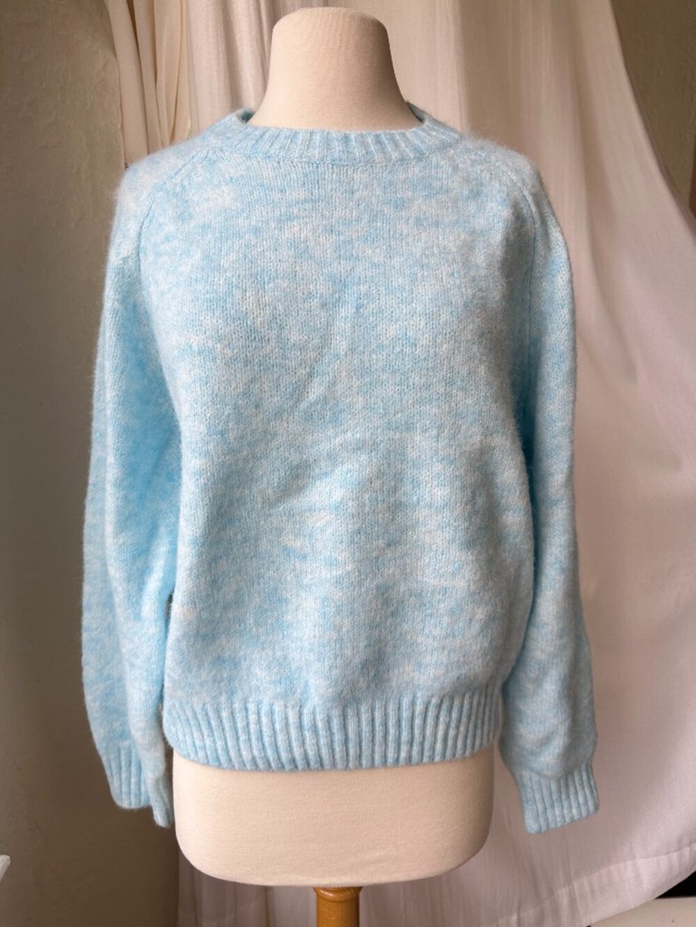 100% Mohair Baby Blue Fuzzy Crewneck Sweater Women’s XL Pullover NWOT